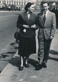 Hana a Bohumil Meissnerovi, rodiče pamětnice, 1956

