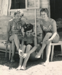 Ivana Bergmannová (uprostřed), 1961/1962