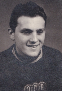 Ivo Rotter v dresu ÚDA v roce 1955