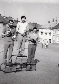 Manžel na třetím místě, akce automotoklubu Klimkovice, 1976