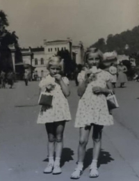 Michaela Piňosová se sourozenci