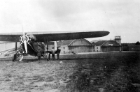 Snímek z letiště Kbely v době protektorátu, německý letoun Focke-Wulf A 33