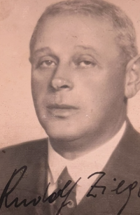 Otec Rudolf Ziegler, konec třicátých let