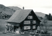 Dům ve Švýcarsku, kde Obrmanovi po emigraci bydleli, 1968