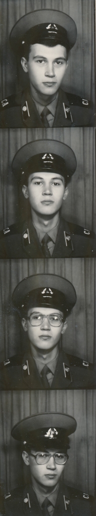 Denis Bilunov během vojenské služby, 1987.