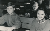 Jan Králík se spolužáky, Brandýs nad Labem, cca 1956