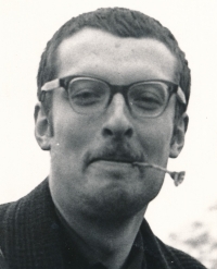 Foto pro kádrovačku, rok 1986