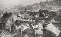 Praha, dobová fotografie čtvrti, kde vyrůstal pamětník, Malá Strana, 50. léta 20. století