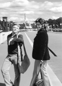 Karel Kryl a Věra Sehnalová (sestřenice Evy Sedlářové), Oslo, počátek 70. let