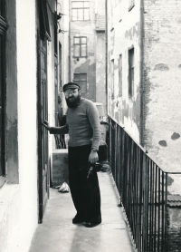 Arnošt Goldflam na ulici Marxova v Brně 70. léta