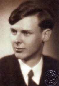 Bratra Zdimír Toušek v roce 1935