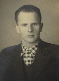 Bratr babičky Elfriedy Wenzel Gattermann, který padl na východní frontě. Foto z roku 1934