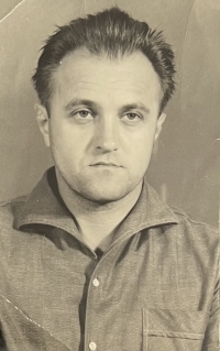 Fotografie na ghanské vízum, 1965