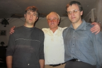 Se syny Jiřím (vlevo) a Ladislavem, 2015