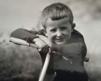Pamětník jako malý chlapec 