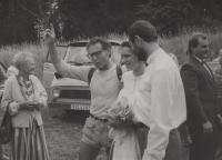 Luboš Toušek cca v roce 1985 na náhodné svatbě