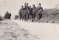 Pavlíčkovo zajišťovací družstvo před Marnou, červen 1940