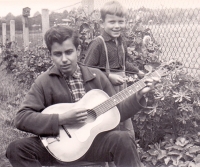 Tomáš Mazal (vpravo) s bratrem Vladimírem