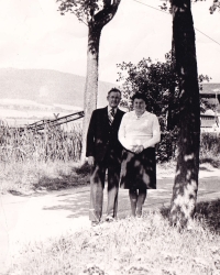 Teta Marie a strýc Josef Minářovi