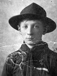 Otec Ladislav Cée ve skautském kroji, Železný Brod, 20. léta 