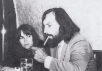 Svatba Pavla Zemana v Brandýse nad Orlicí, rok 1979. Na fotce je Pavel Zeman s manželkou Jindřiškou