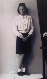Marie Klímová, sestra pamětníka, 40. léta