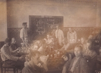 Прадідусь Станіслав Уляновський під час навчання у Краматорському машинобудівному університеті, 1935 р.