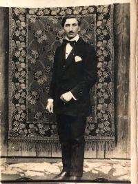 Dědeček Josef Behenský (*1898), kterého popravili nacisté