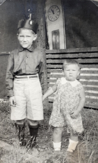 Josef Vojtěch se starším bratrem Jaroslavem