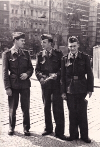 Josef Vojtěch během vojenské služby.