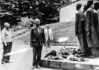 Prastrýc Karel Behenský při vzpomínkovém aktu v KT Mittelbau-Dora