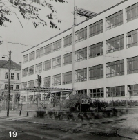 Škola čp. 700 v Hloubětínské ulici