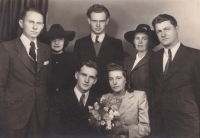 Svatební fotografie Marie a Jaroslava Kuttelwascherových, červen 1944