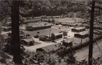 Původní lágr u Javorníku, kde byli za války zajatci a po válce v něm byli umístěni sudetští Němci