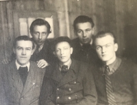 Miloslav Jiroš s kamarády, první zleva dole