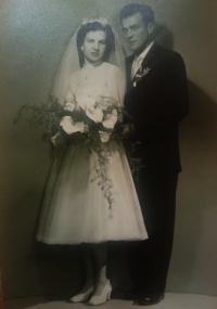 Svatba s prvním manželem - Otto Markem, 1957