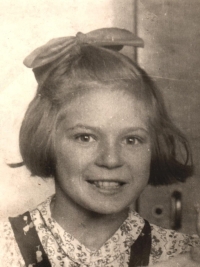 Květoslava Čechová, cca 1940