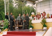 Starosta Josef Michek, prezident Václav Havel a další u příležitosti Světové poutě věřících v Nepomuku, 14.-15. 5. 1993