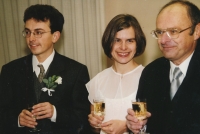 Svatba dcery Markéty, vpravo otec, 2000