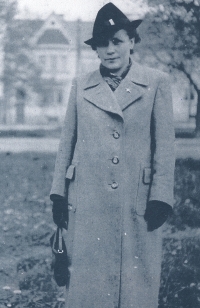 Babička Navrátilová z matčiny strany, 30. léta 20. stol.