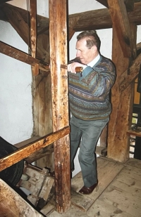 Miroslav Růžička na zvonici, Kouřim, 80.- 90. léta