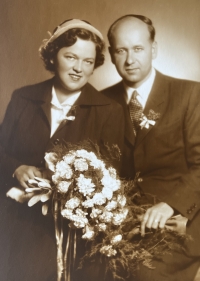 Manželé Marta a Josef Grusovi, 1951