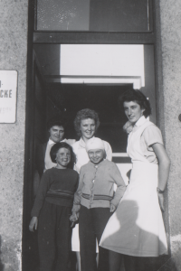 Pamětnice s prvními dětskými pacienty