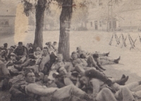 Fotografie ze základní vojenské služby Franze Neumanna, konec 20. let dvacátého století