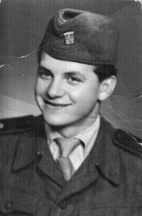 Vilém Lasák v době základní vojenské služby, 1955 až 1956