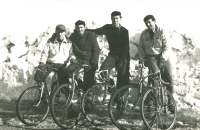 S kamarády u Pohořelic 1946