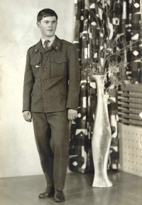 Fotografie z vojny, Mariánské lázně, 25. března 1966