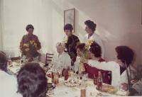 Blanka Matějková na oslavě v práci