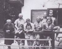 Rodina na chatě v Rozdrojovicích