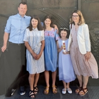 Syn Aleny Mikešové Jan Mikeš s rodinou, 2023